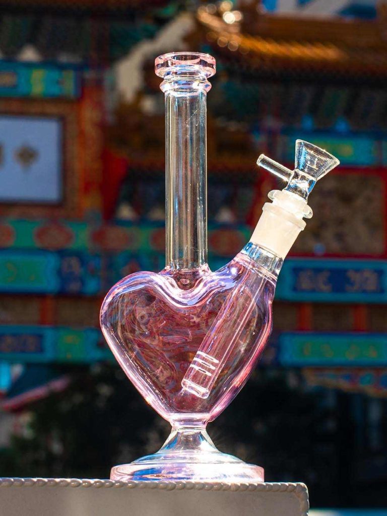 9" Heart-Shaped Glass Bong